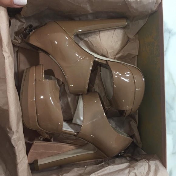 GORGEOUS BRAND NEW IN BOX MIU MIU SHOES - Picture 2 of 7
